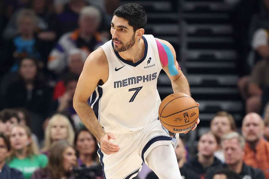 Aldama, a gran nivel con los Grizzlies
