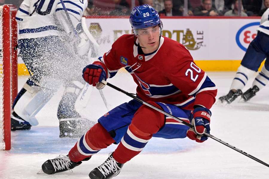 Slafkovský vynechal zápas s Dallasom, predtým strelil svoj prvý gól v NHL.