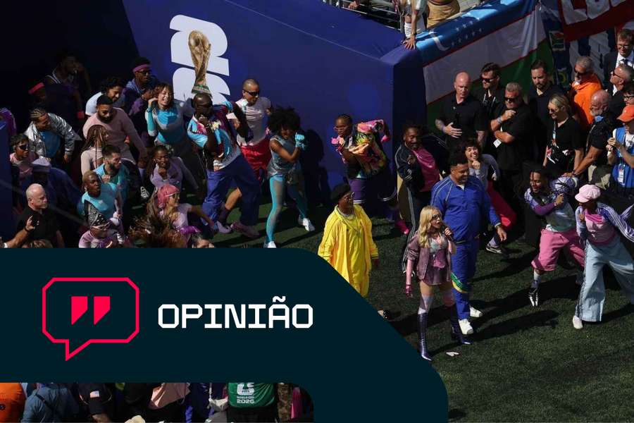 Madonna atuou no espetáculo do intervalo do Mundial-2026, acompanhada por Ronaldinho e Ronaldo Madonna atuou no espetáculo do intervalo do Mundial-2026, acompanhada por Ronaldinho e Ronaldo
