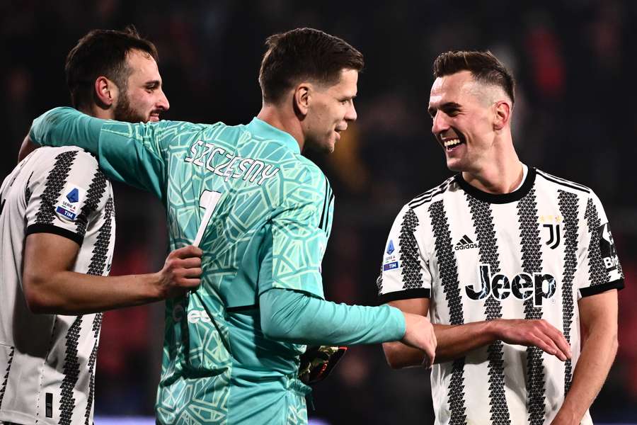 Arkadiusz Milik con i compagni della Juventus