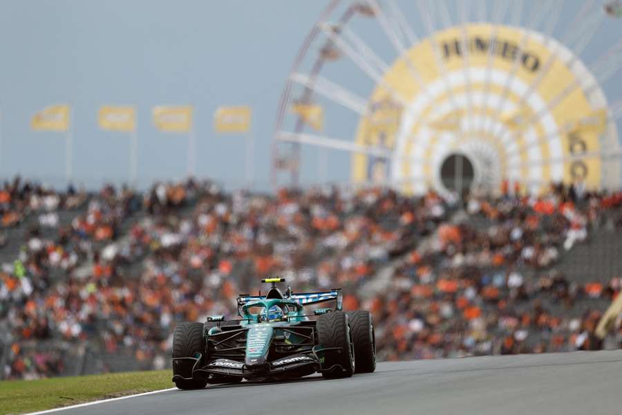 Alonso, con su renovado Aston Martin, empieza a ver la luz al final del túnel