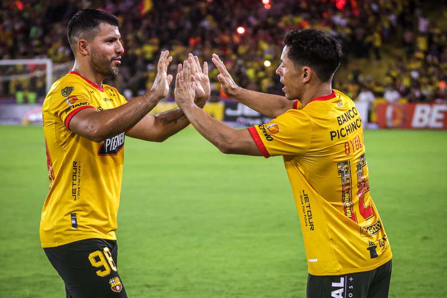 Kun Agüero se znovu předvedl fanouškům. V Ekvádoru si zahrál za Barcelonu