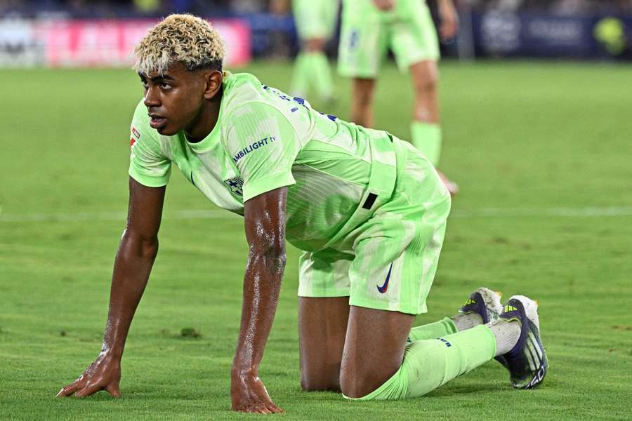 Lamine Yamal bereitete ein Tor vor und war auch am Siegtor beteiligt Lamine Yamal bereitete ein Tor vor und war auch am Siegtor beteiligt