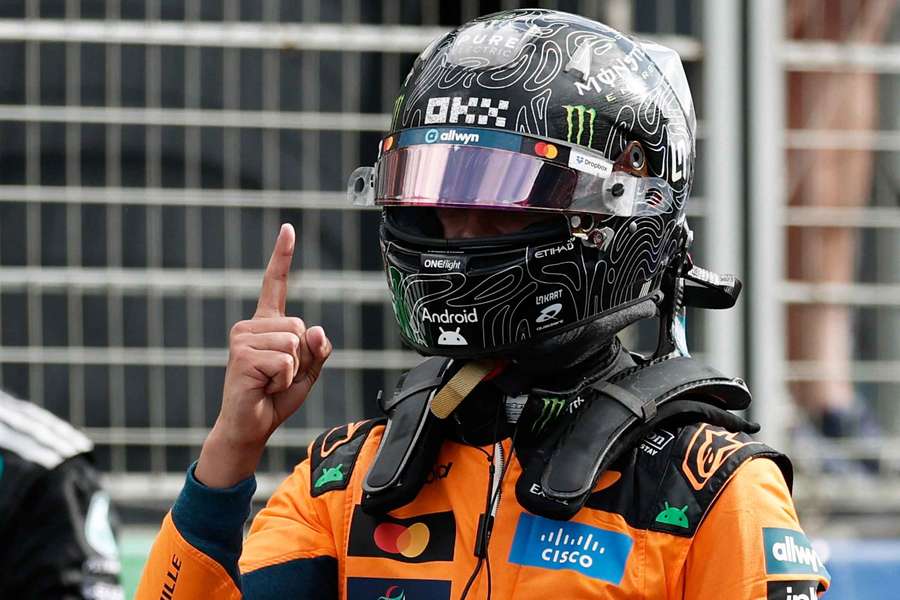 Lando Norris festeggia la sua vittoria Lando Norris festeggia la sua vittoria