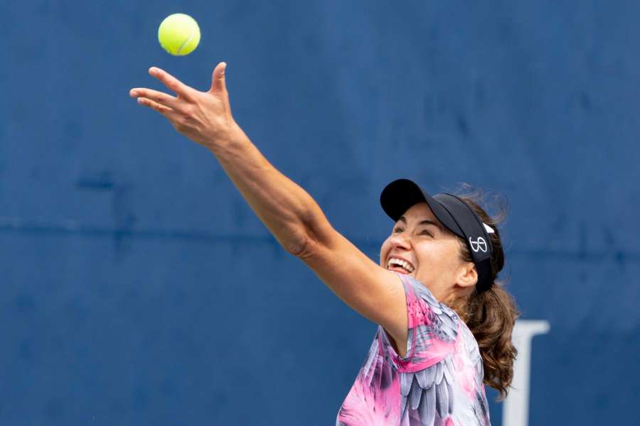 Monica Niculescu şi Fanny Stollar, în finala probei de dublu la Hobart