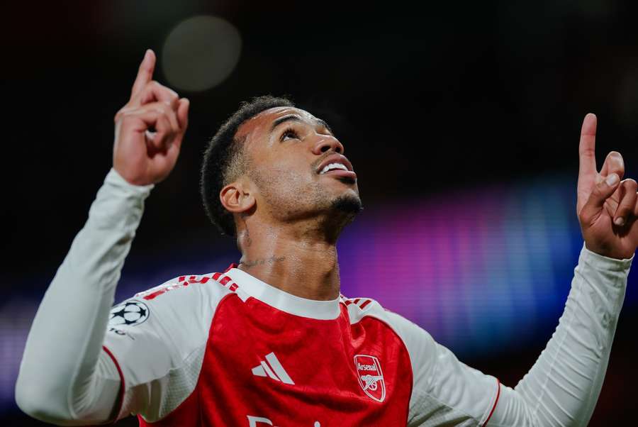 Richards praises Arsenal star who is a "machine" this season as they cruise to the title Richards praises Arsenal star who is a "machine" this season as they cruise to the title