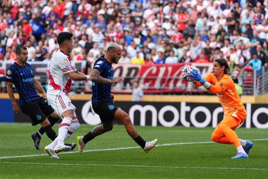 Yann Sommer a vorbit despre Cristian Chivu