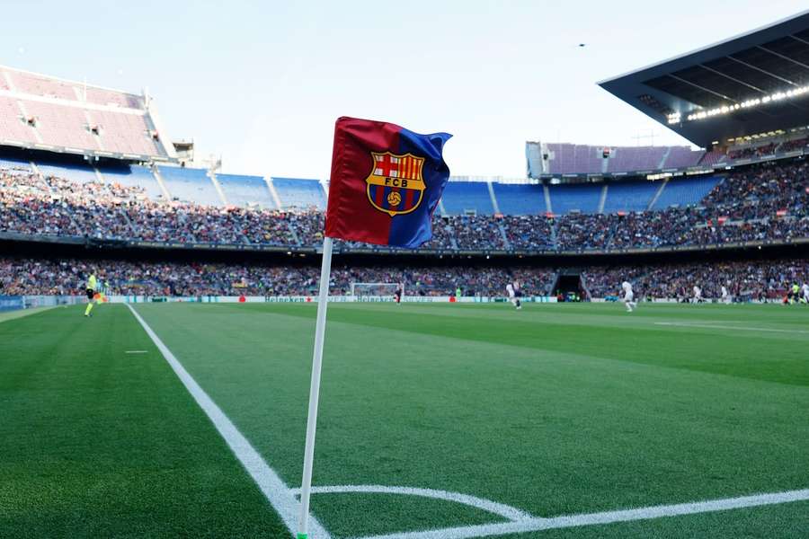Barcelona przez rok nie będzie grać na Camp Nou. Przenosi się na Stadion Olimpijski