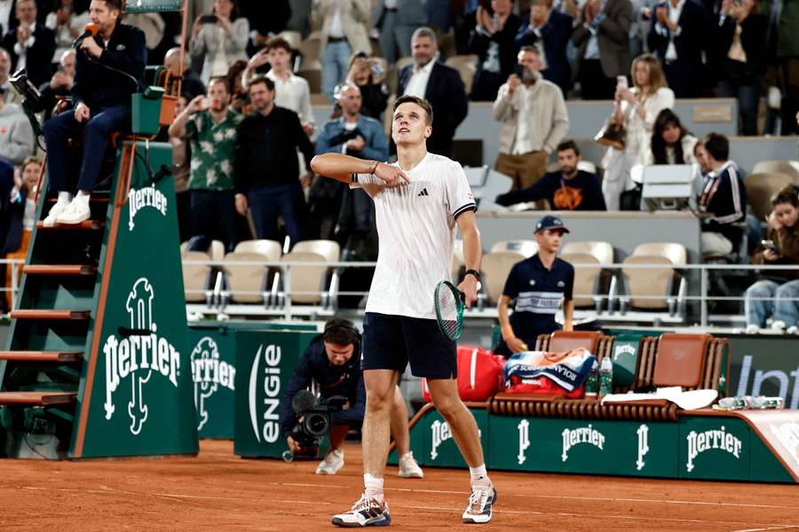 Mensik atinge as meias-finais de Roland Garros