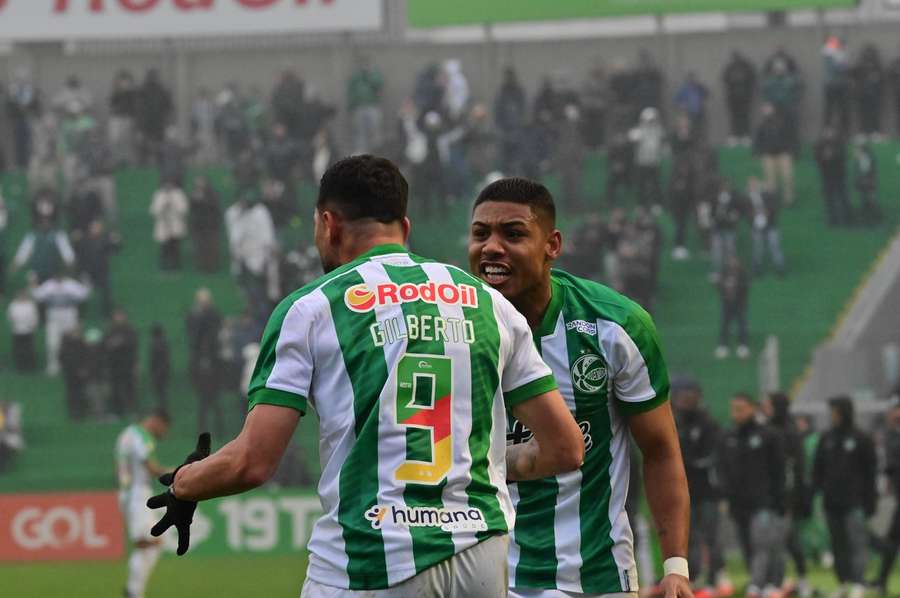 Gilberto fez o primeiro golo da vitória do Juventude