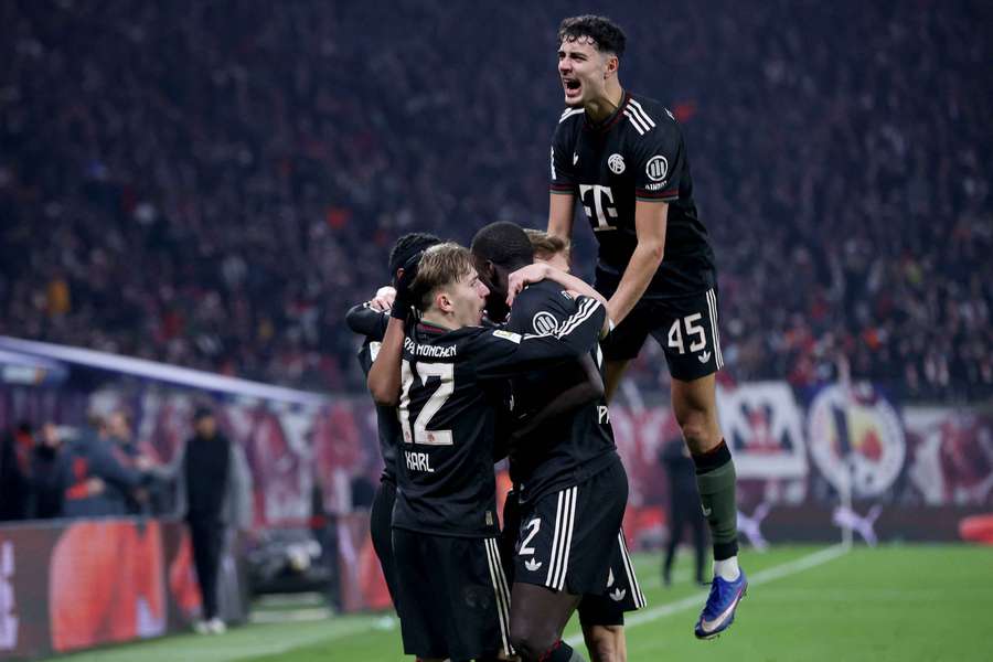 Hráči Bayernu nemali s Lipskom žiadne zľutovanie.