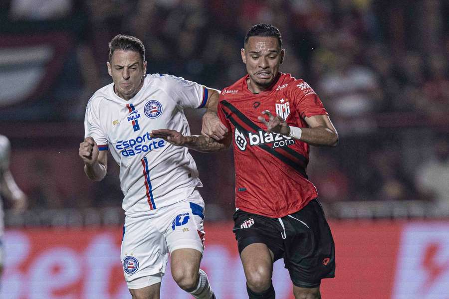 Atlético-GO e Bahia fizeram um duelo com final emocionante