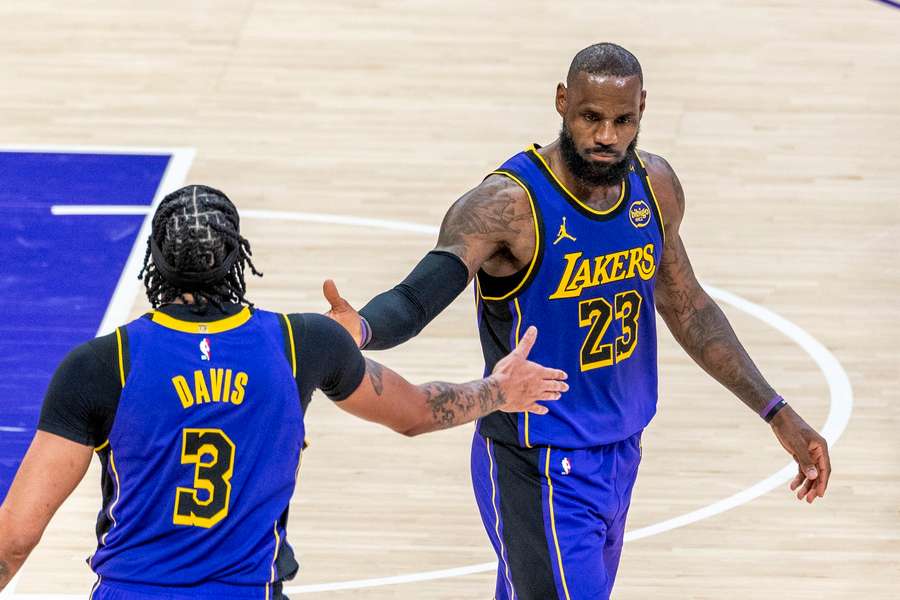 LeBron James patrí vo veku 40 rokov k ikonám NBA.