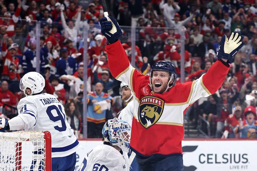 Marchand bohaterem Panthers. Jets rozbili Stars