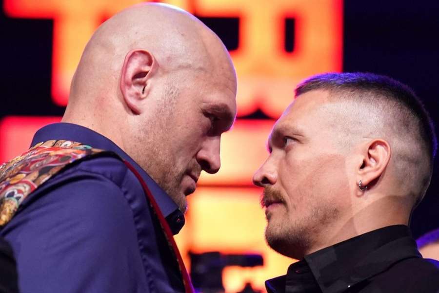 Tyson Fury (left) and Oleksandr Usyk during a press conference at Outernet London in 2023