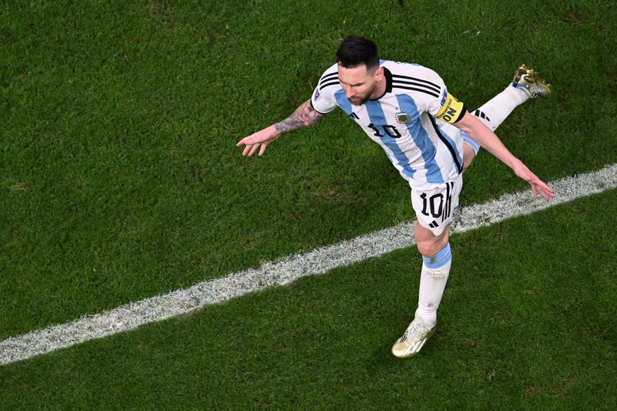 Messi iguala Matthäus como jogador com mais jogos em Copas, com 25