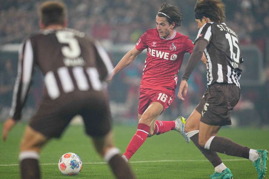 St. Pauli zremisowało u siebie z FC Koeln 1:1. W czerwonej koszulce Jakub Kamiński.