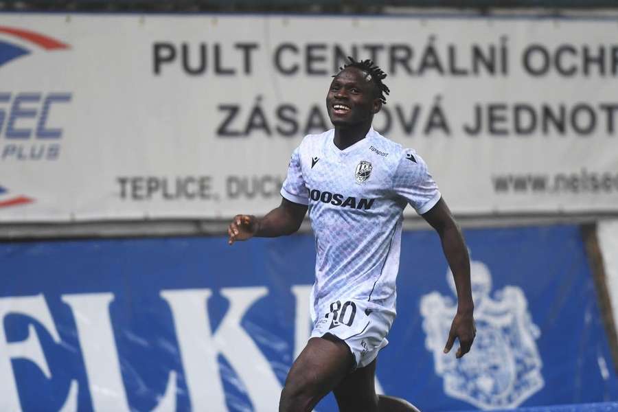 Prince Adu se v posledních týdnech rozehrál do výborné formy. Prince Adu se v posledních týdnech rozehrál do výborné formy.