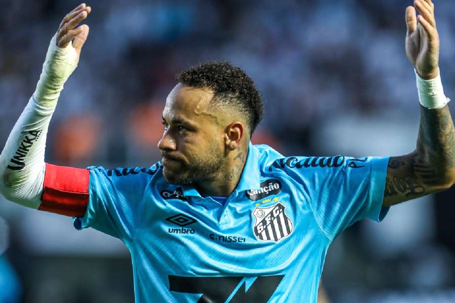 Neymar a reçu un carton rouge et, peu après, Botafogo a marqué le but de la victoire.