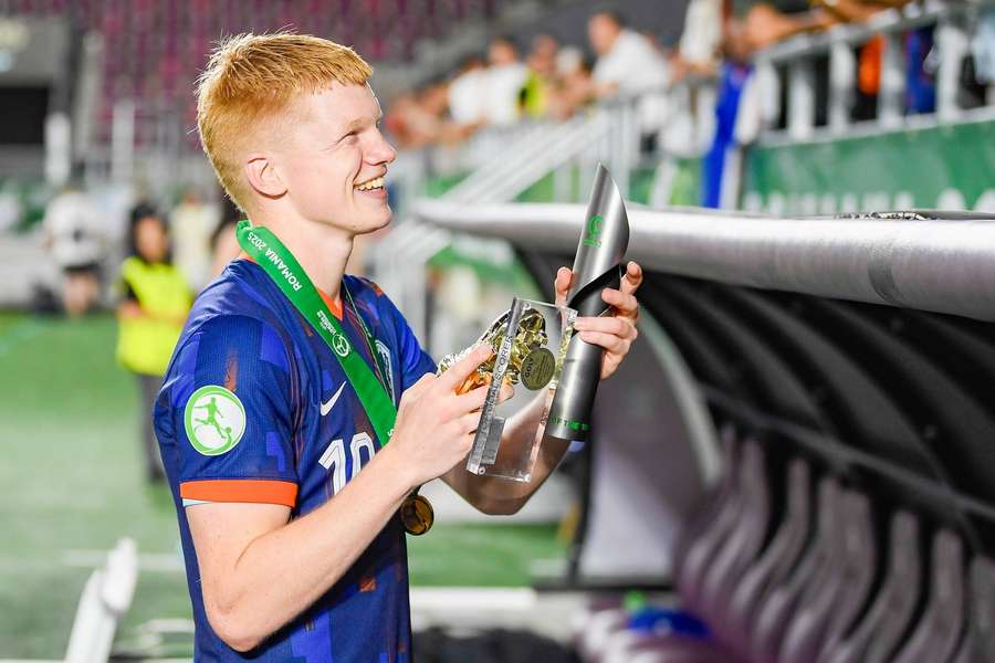 Kees Smit with his Golden Boot and Player of the Tournament trophy