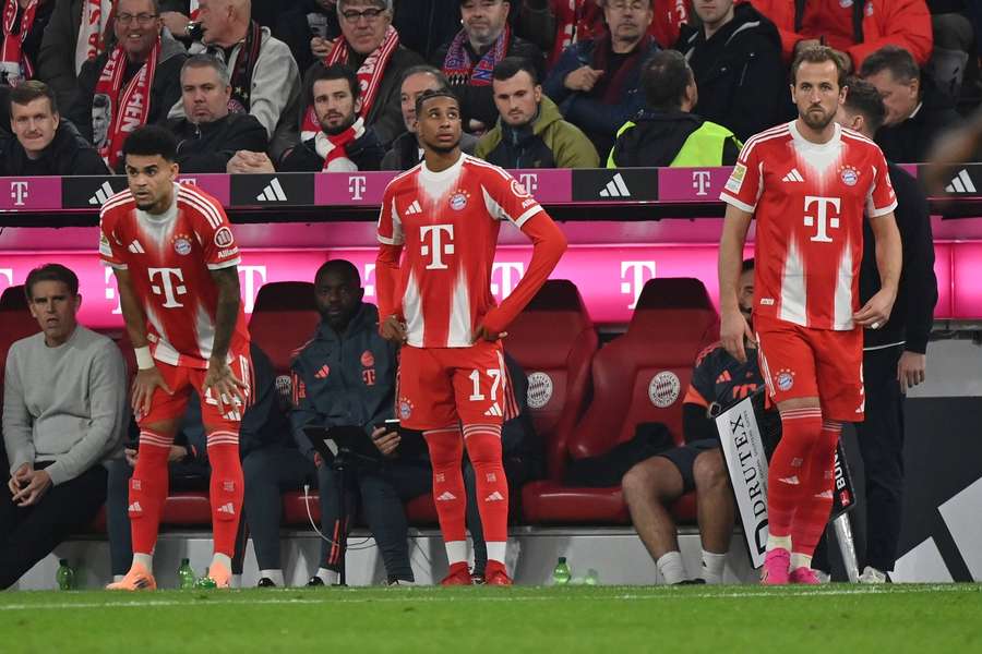 Díaz (l.), Olise (m.) und Kane wirbeln in dieser Saison deutsche und europäische Abwehrketten auseinander Díaz (l.), Olise (m.) und Kane wirbeln in dieser Saison deutsche und europäische Abwehrketten auseinander