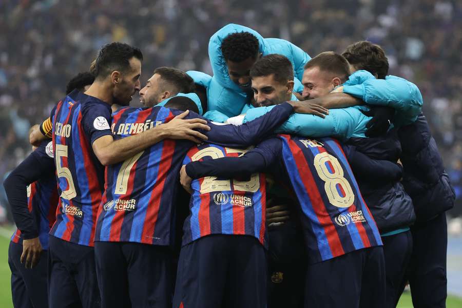 Barcelona a câștigat un număr record de 14 Supercupe ale Spaniei