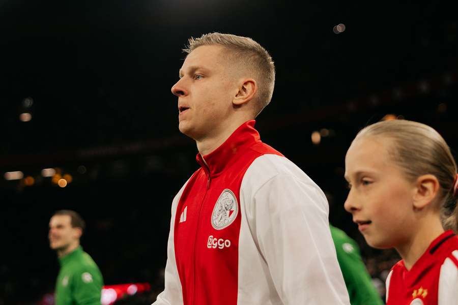 Ajax confirm Zinchenko out for the season with horror injury Ajax confirm Zinchenko out for the season with horror injury