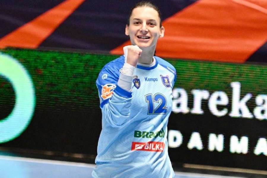 Final dramatic! Corona Braşov avea două goluri avantaj pe final, dar a ratat victoria Final dramatic! Corona Braşov avea două goluri avantaj pe final, dar a ratat victoria