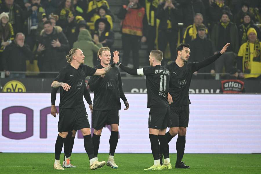 BVB went all black for the game