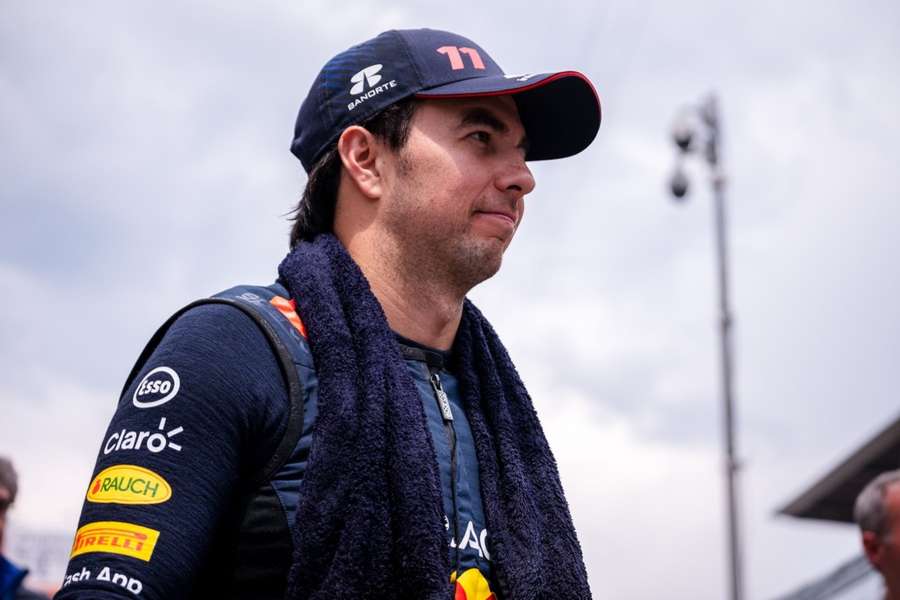 Sergio Pérez quiere reducir la gran ventaja que le lleva su compañero Verstappen