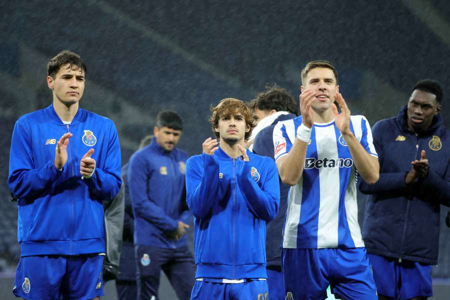 Rodrigo Mora no final do jogo com o Gil Vicente Rodrigo Mora no final do jogo com o Gil Vicente