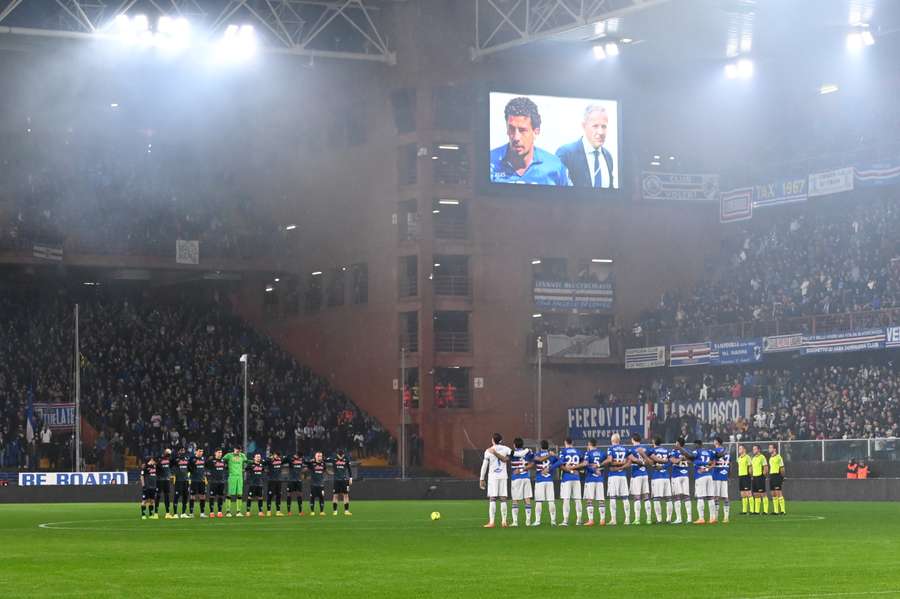 Il tributo a Vialli e Mihajlovic