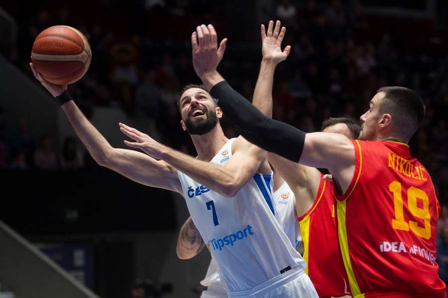 Čeští basketbalisté se představí v kvalifikaci MS bez kapitána Hrubana.