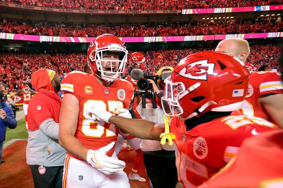 Dieses Spiel der Chiefs (42:36 n.V.) gegen Buffalo trug zur Änderung bei. Travis Kelce (Bild) fing den entscheidenden Touchdown.