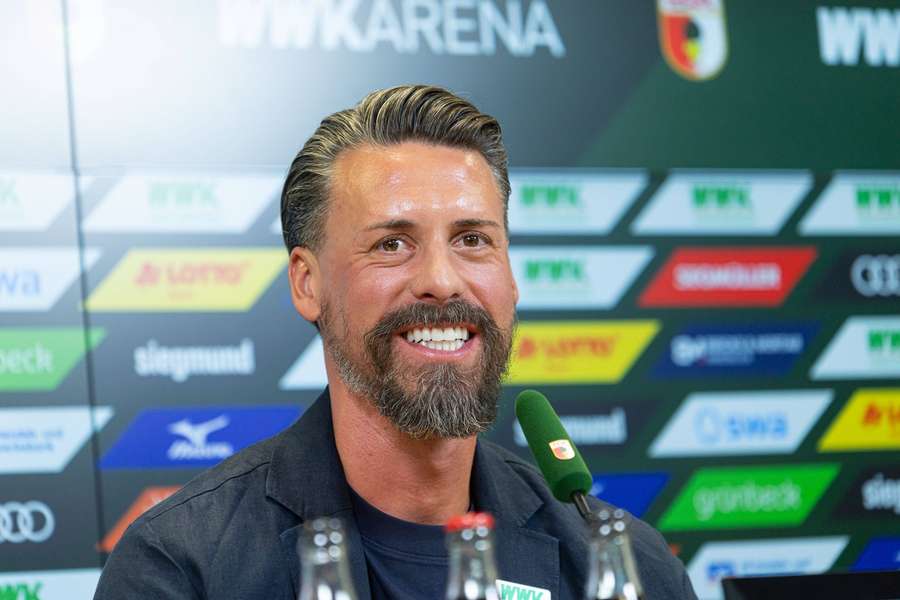 Sandro Wagner bei seiner Antritts-Pressekonferenz beim FC Augsburg
