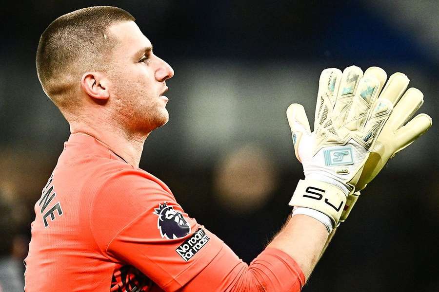 Johnstone é o titular do Crystal Palace