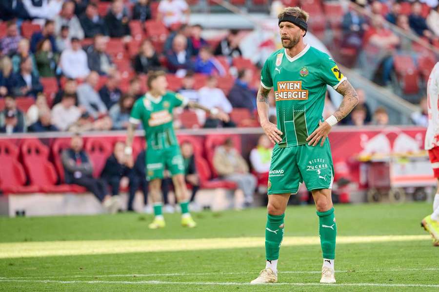 Guido Burgstaller im Trikot von Rapid Wien. Guido Burgstaller im Trikot von Rapid Wien.