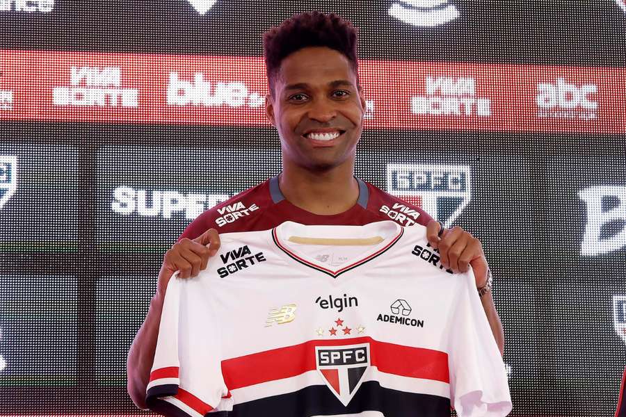 Wendell volta ao Brasil para defender o "gigante" São Paulo