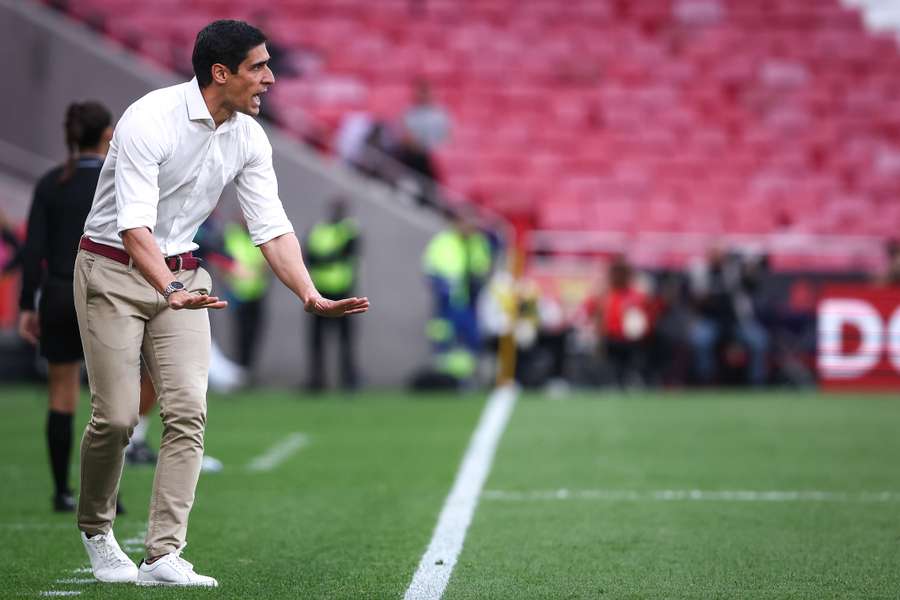 Ivan Baptista durante a partida com o Sporting