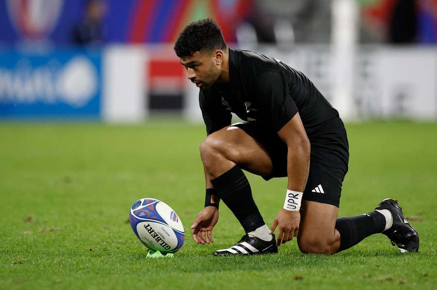 New Zealand's Richie Mo'unga prepares to kick a conversion against Uruguay