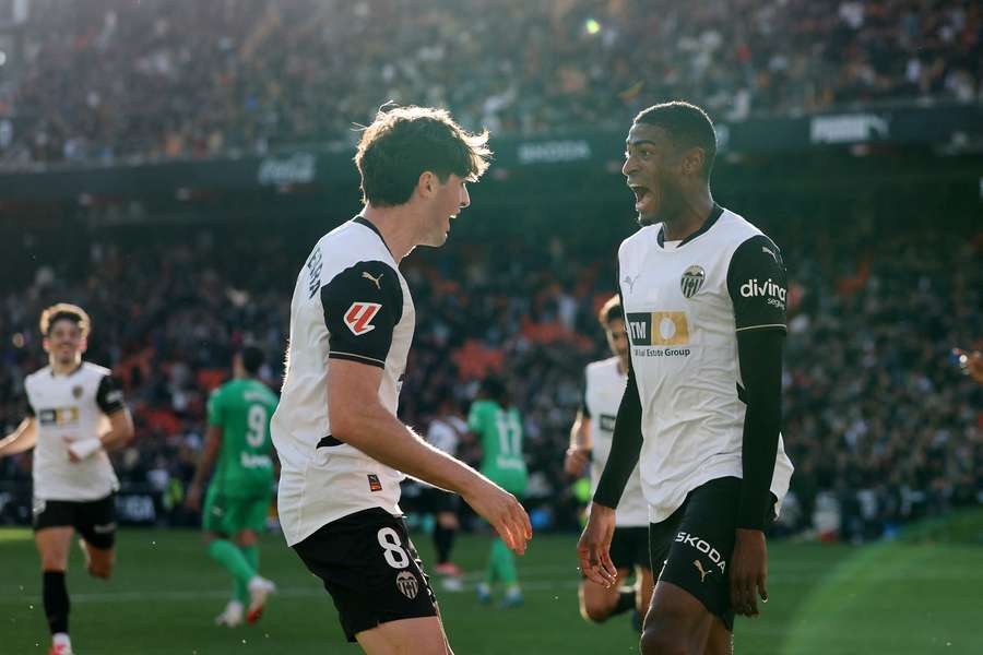 Cristhian Mosquera esulta per il gol segnato al Leganés