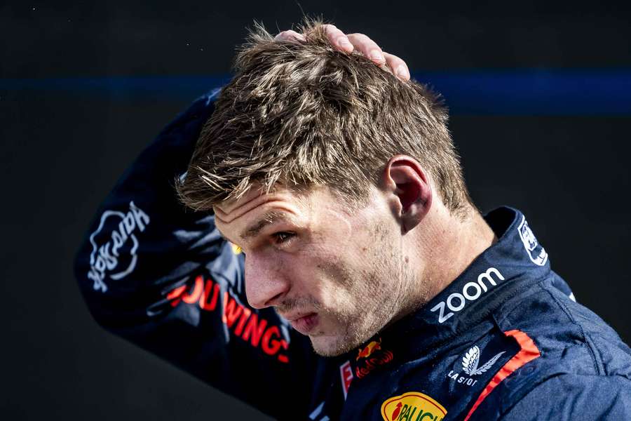 Max Verstappen na een training bij de vorige Grand Prix in Azerbeidzjan