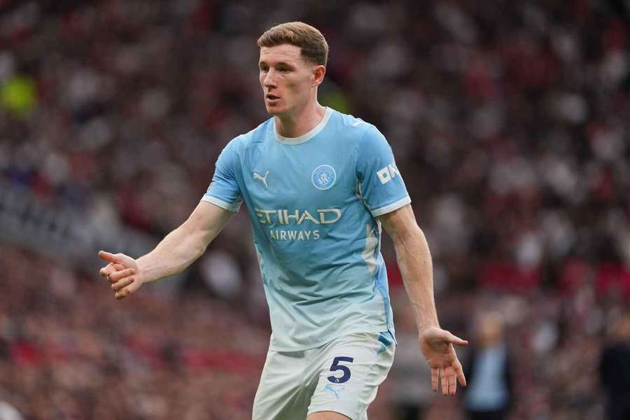 Anderson praises Man City teammates after United triumph Anderson praises Man City teammates after United triumph