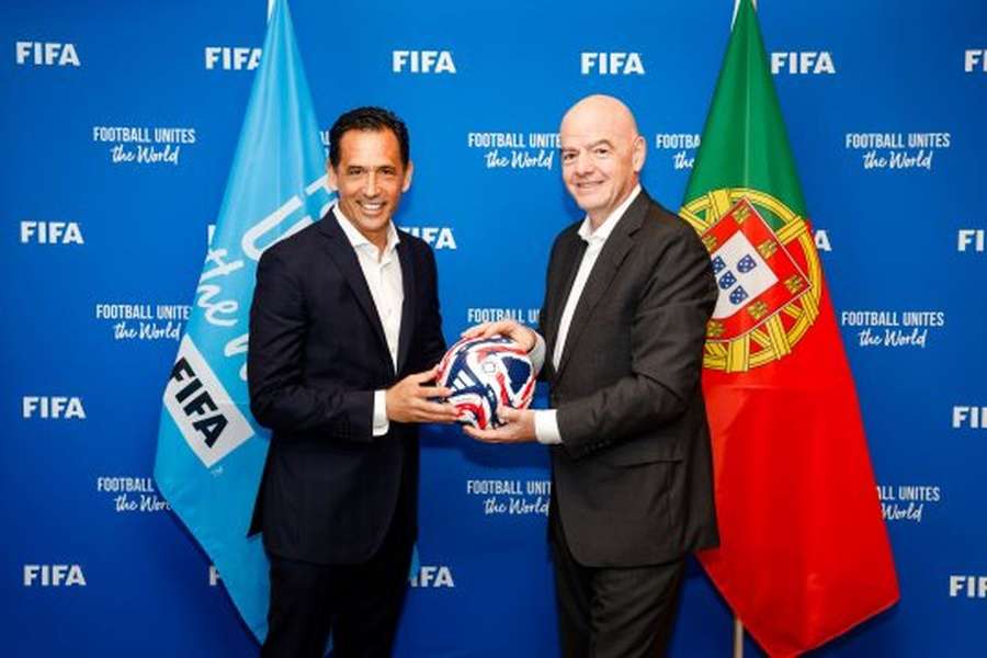 Pedro Proença, presidente da FPF, com Gianni Infantino, Presidente da FIFA