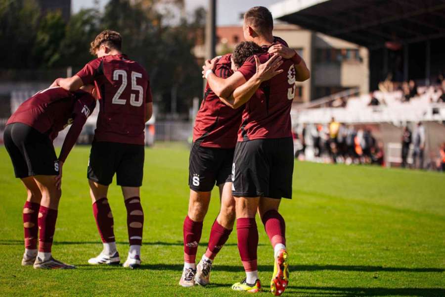 Sparta B v utkání druhé ligy s Prostějovem dvakrát prohrávala, nakonec ale bere tři body.