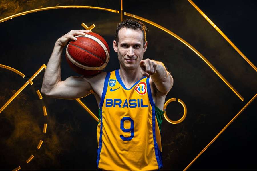 Único brasileiro na NBA, Raul Neto sonha com retorno da seleção de basquete  aos Jogos Olímpicos