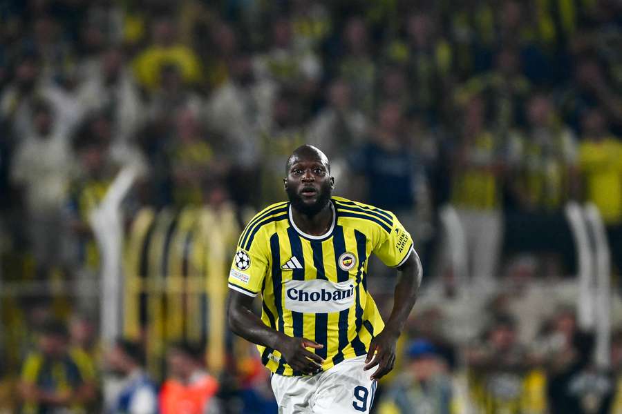 Romelu Lukaku in action for Fenerbahce