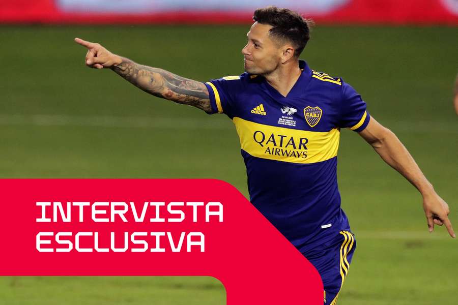 Mauro Zarate con la maglia del Boca