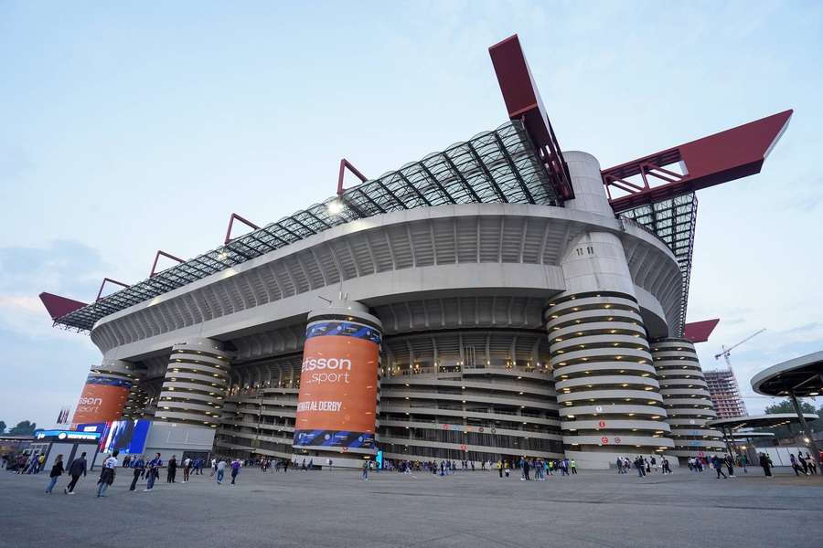 Vista do exterior do atual San Siro