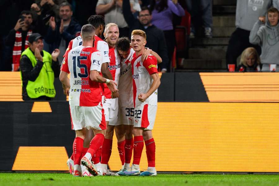 Slavia zatím oba zápasy v EL ovládla, jak si povede v Římě?